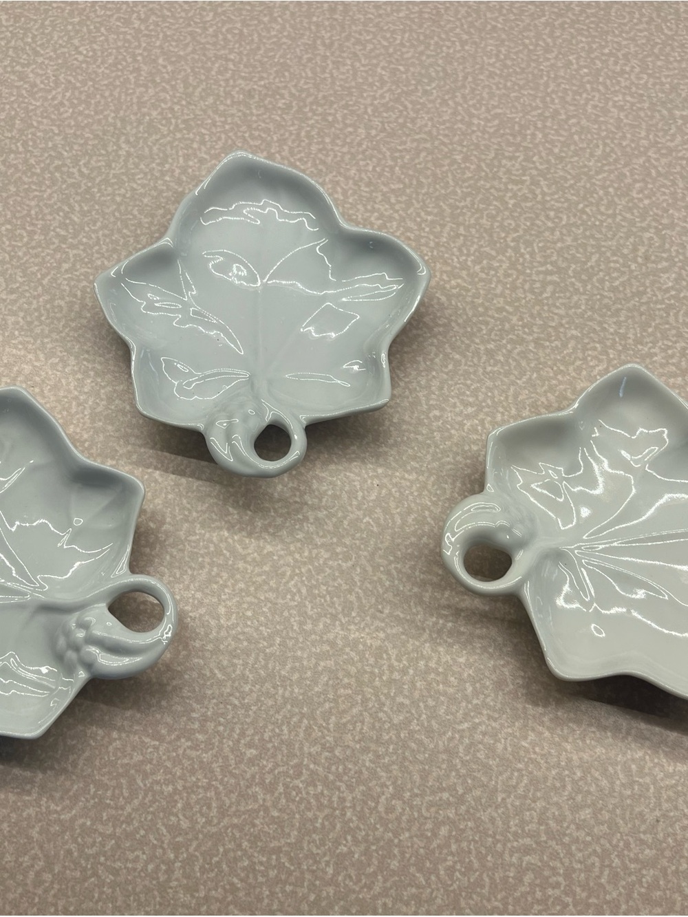 Ceramic Leaf-Shaped Trinket Dishes - Set of 3 White vintage Lillian Vernon